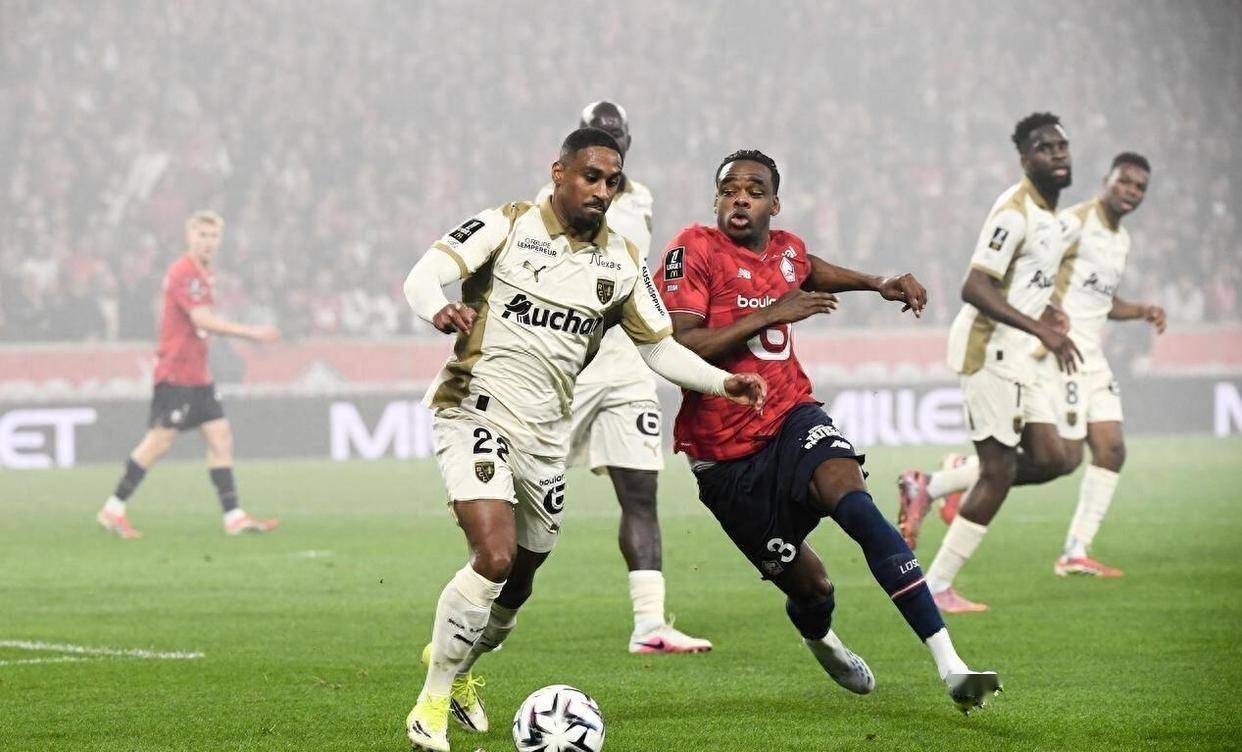 随着朗斯0-3，雷恩4-3，尼斯1-3，法甲最新积分榜出炉